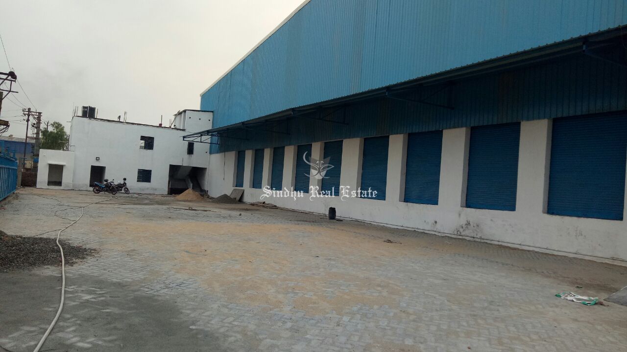 Warehouse for rent at Bombay Road
