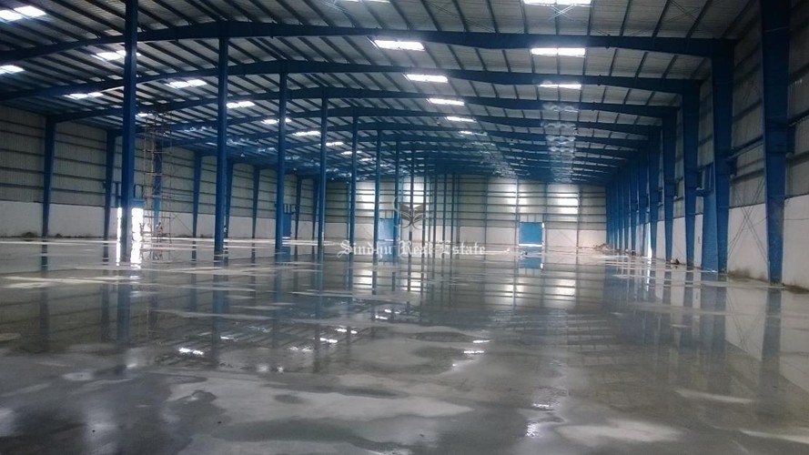 10000 sqft warehouse available on Bombay road